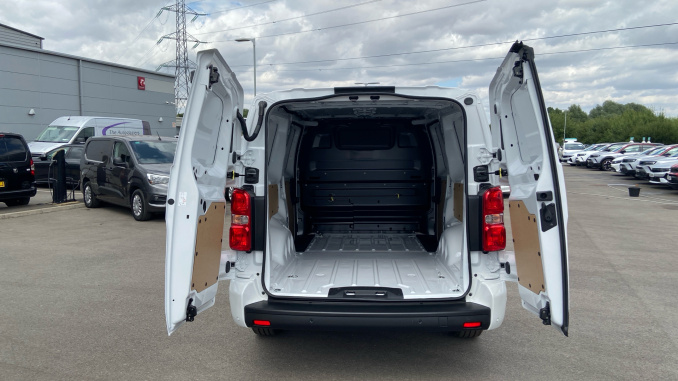 Vauxhall Vivaro L2 Diesel 2.0 Turbo D 145 Pro H1 Van - Image 5